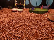 Play Pool Balls